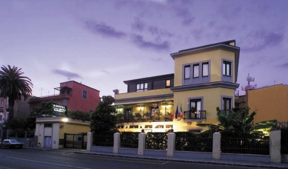 Villa Medici, hotel di charme a Napoli Hotel napoli 3 stelle : Villa Medici, hotel di charme a Napoli
