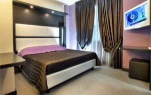 Golden hotel Napoli, 15 camere